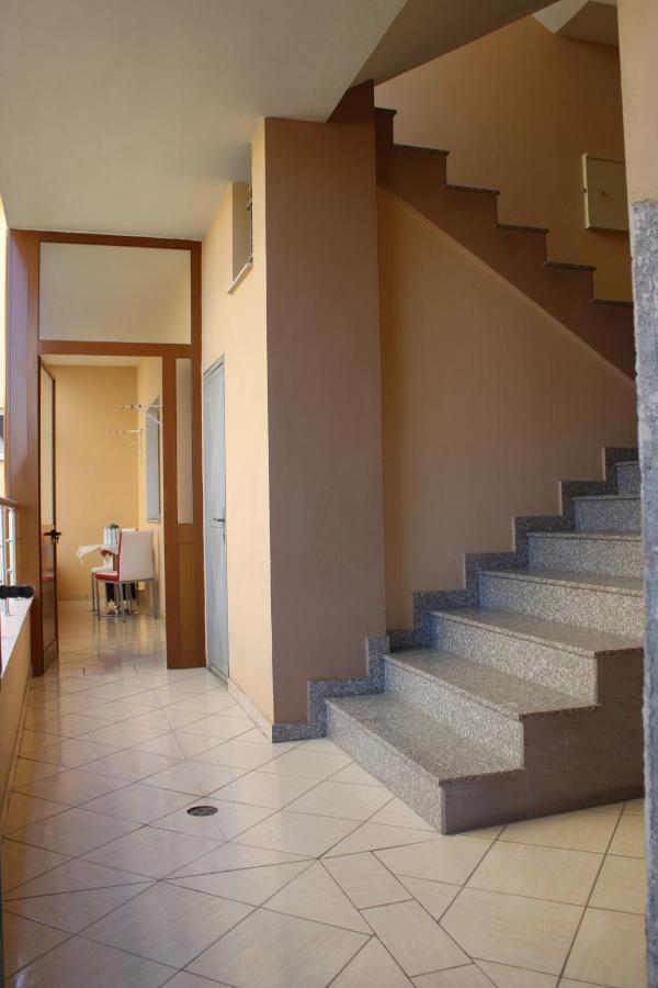 Bledi'S Comfy Apartment In New Blvd / Free Parking Тирана Екстер'єр фото